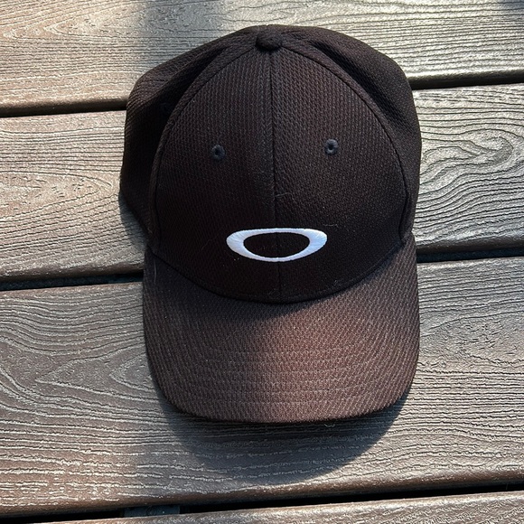 Oakley Other - Cap oakley black